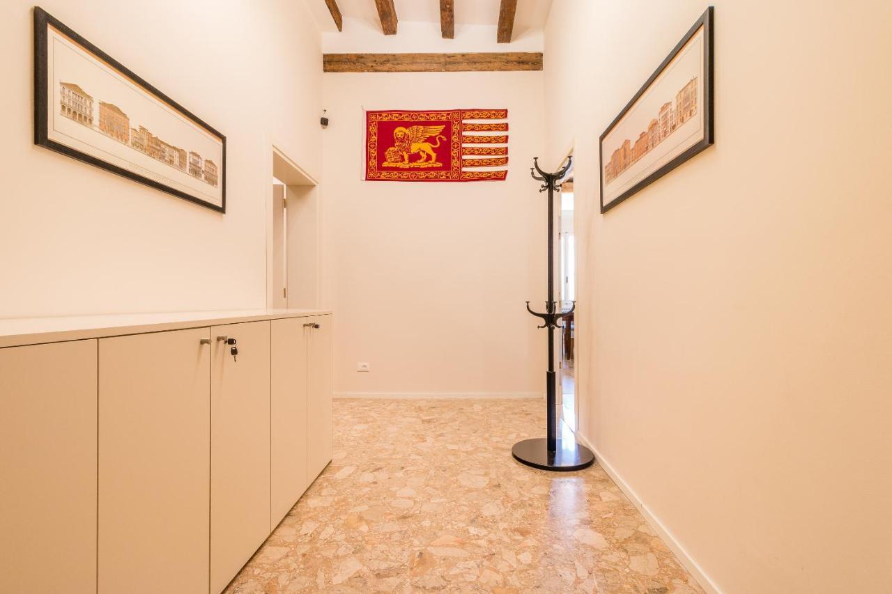 Ferienwohnung Doge'S Mirror & Stair @Frari Venedig Exterior foto